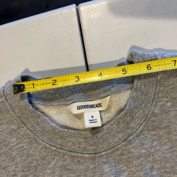 Goodthreads Sweatshirt - Picture 4 of 5